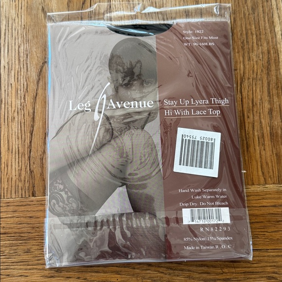 Leg Avenue 1022 One Size Fits Most Sheer Thigh Hi Stockings with Lace Top NIP - Picture 2 of 2